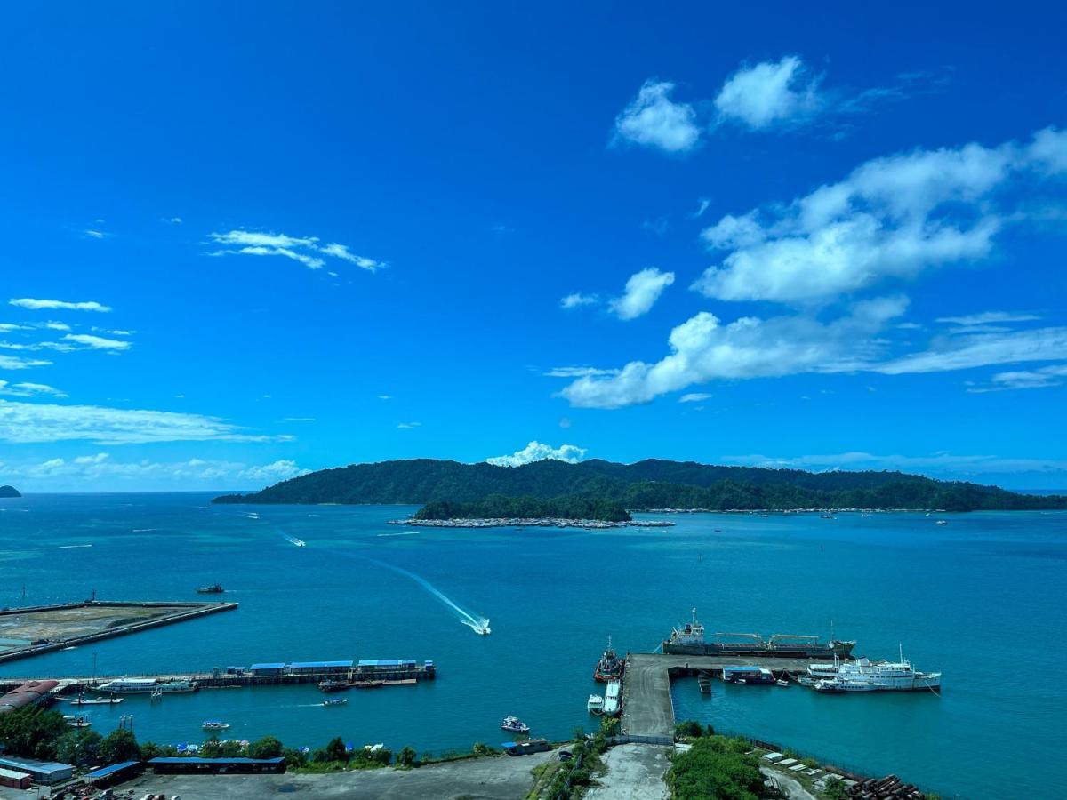 Jesselton Point Seaview Apartment *