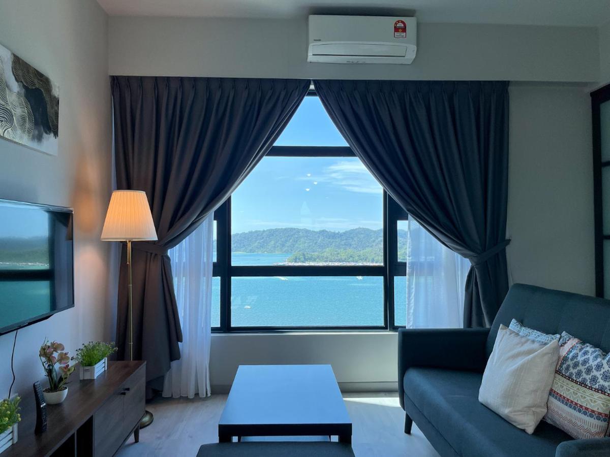 Apartment Jesselton Point Seaview
