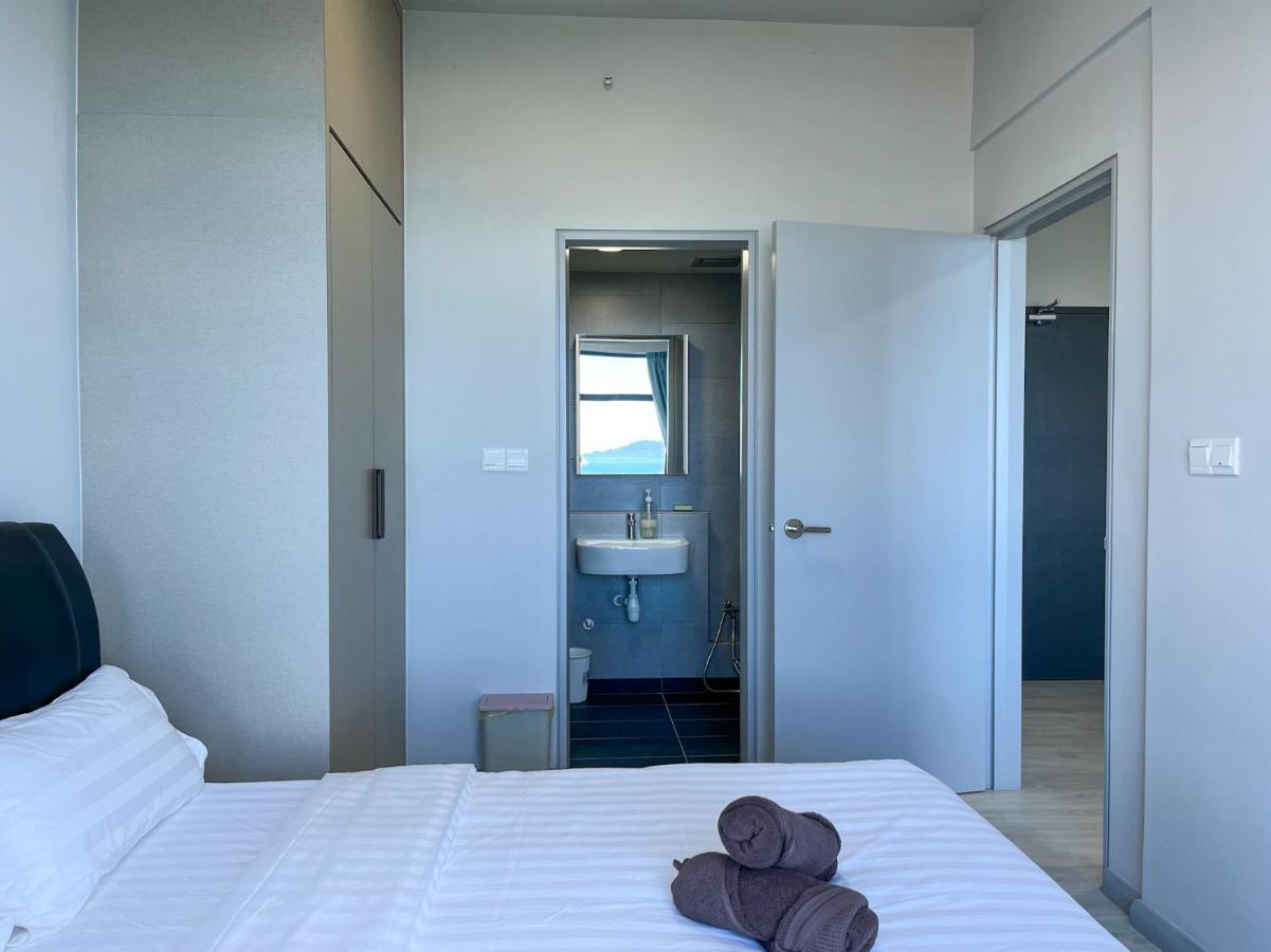 Apartment Jesselton Point Seaview *