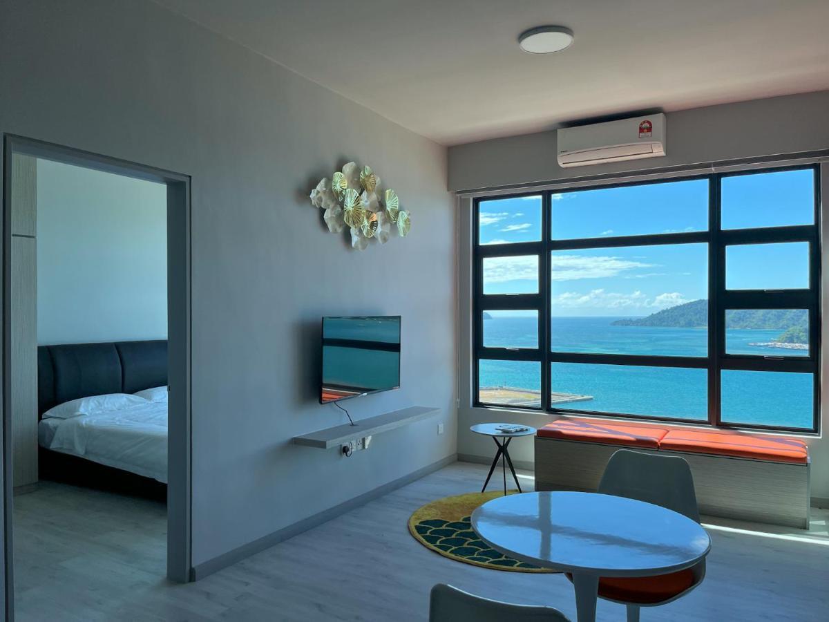 Jesselton Point Seaview Apartment