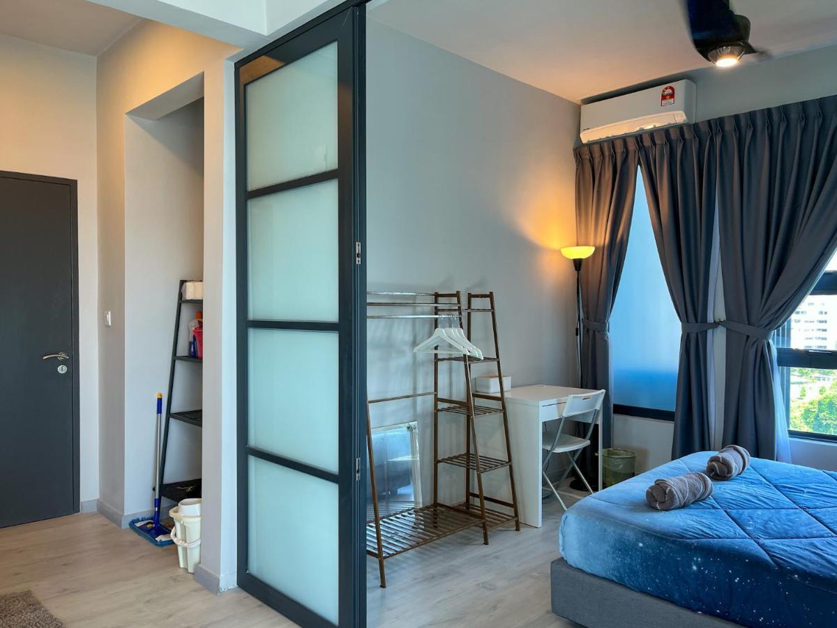 Apartment Jesselton Point Seaview *