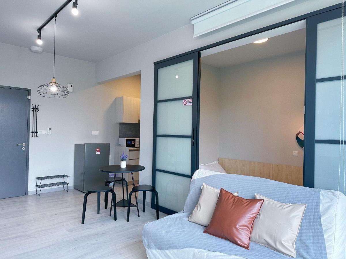 Apartment Jesselton Point Seaview